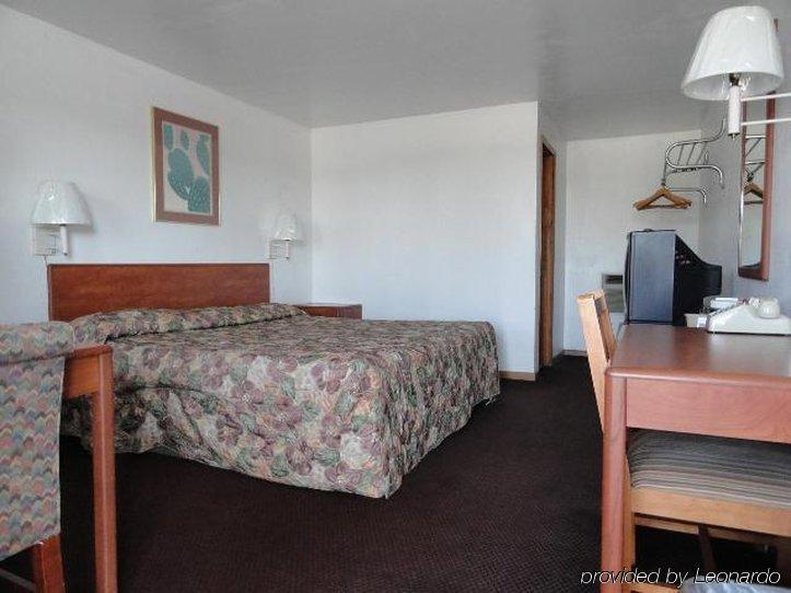 Budget Inn Greenville Стая снимка